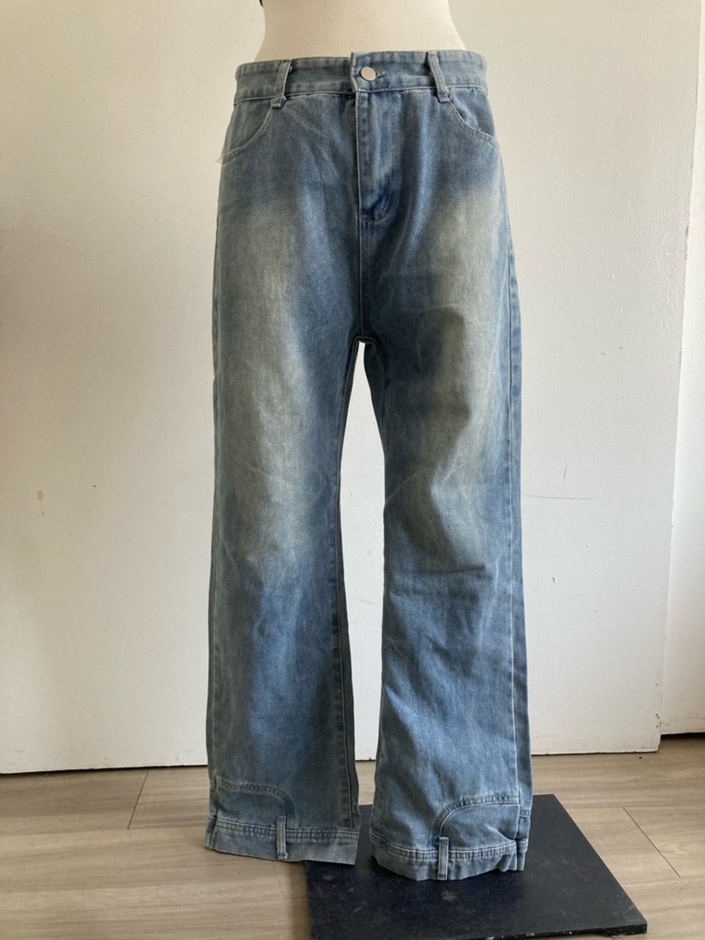 Relaxed Boyfriend Jeans in Faded Blue